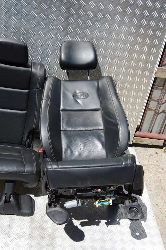 фото №10, Сиденье сиденья jeep grand cherokee wk2 overland lift