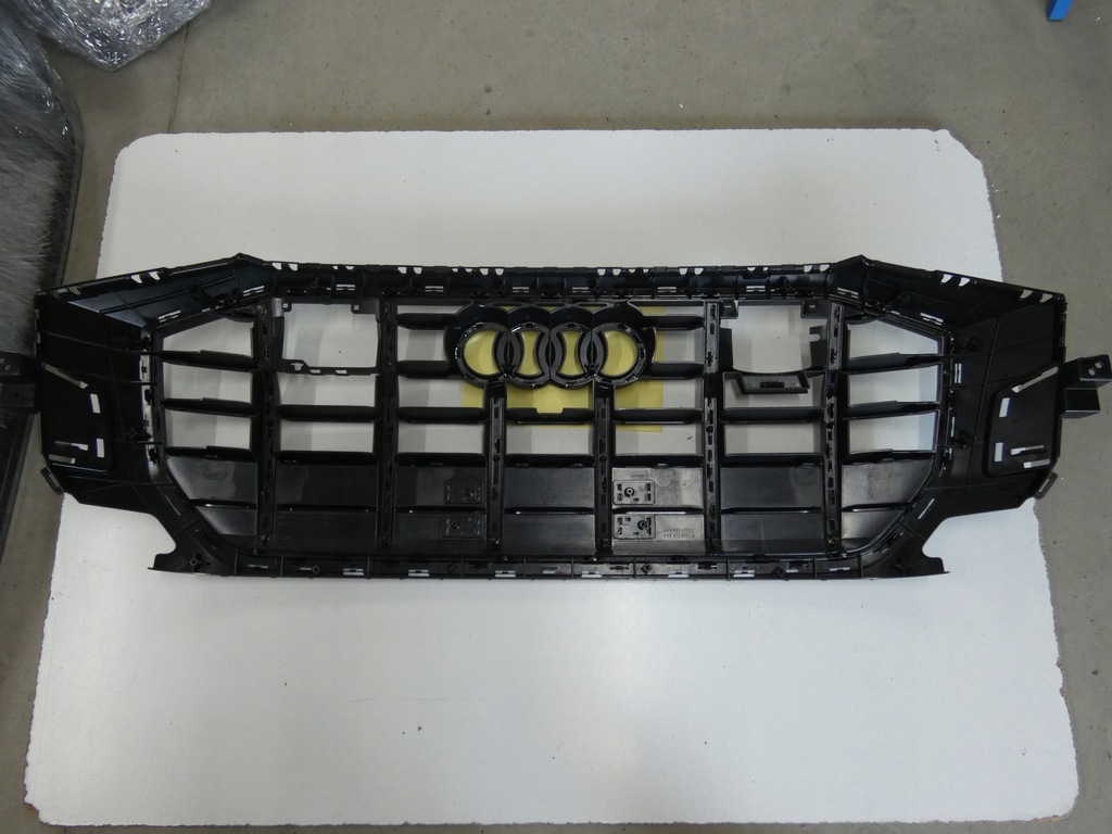 фото №15, Решітка радіатора, решітка радіатора audi sq-8 shadowline