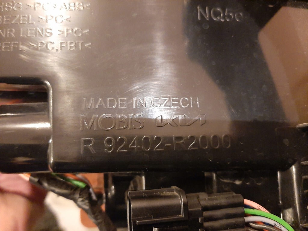 фото №3, Kia sportage v лампа правый задняя 92402-r2000