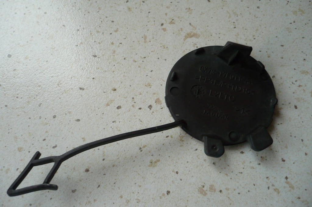 фото №5, Jaguar xe r-sport заглушка фаркоп бампер перед