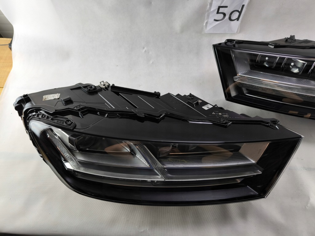 Audi q7 4m full led matrix левая правая  фара фара 4m0 Недорого