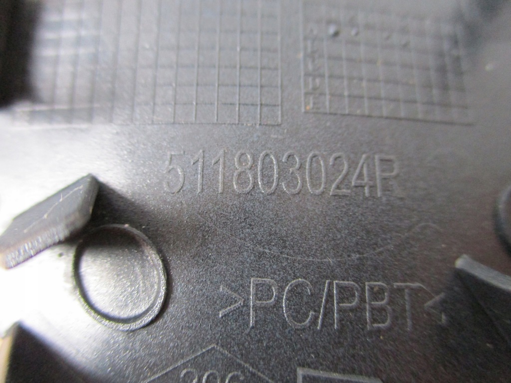 фото №3, Заглушка фаркоп бампера перед renault megane iv gt