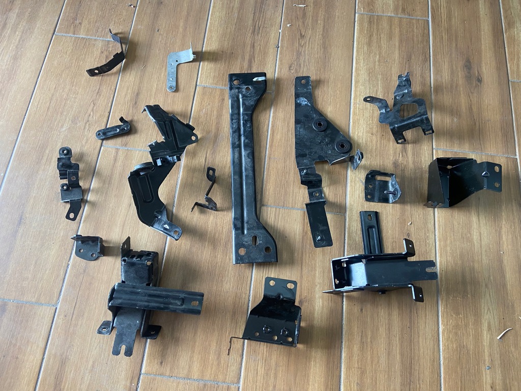 фото №1, Кронштейн кронштейн alfa romeo stelvio qv