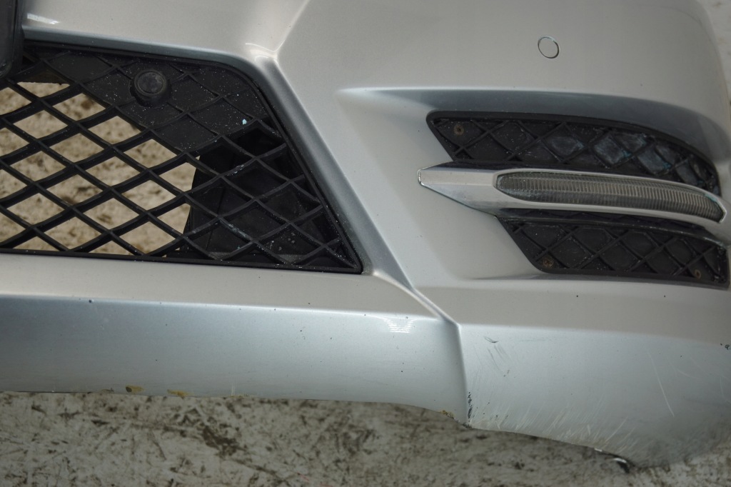 Бампер перед mercedes c w204 купе amg рестайлинг  c775 775 Цена