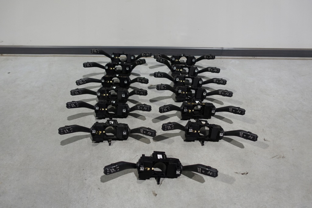 фото №1, Vw beetle 5c переключатель комбинированный переключатели