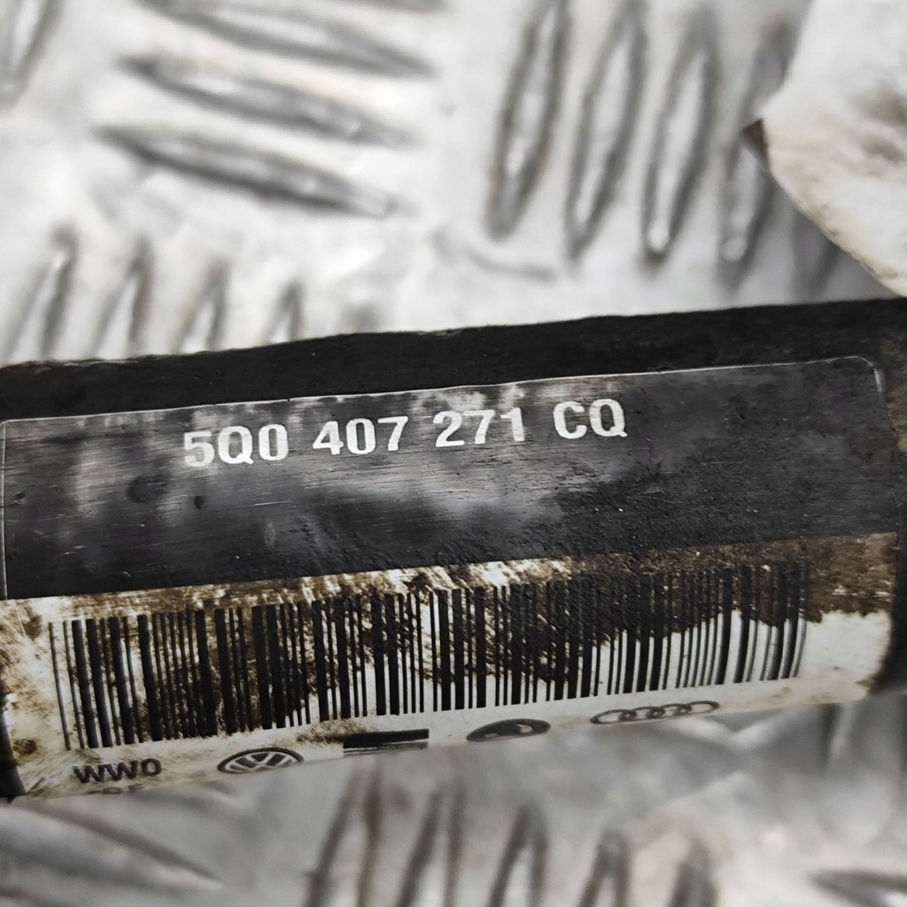 фото №6, Audi a3 8y 2020 ліва сторона привідний вал передня