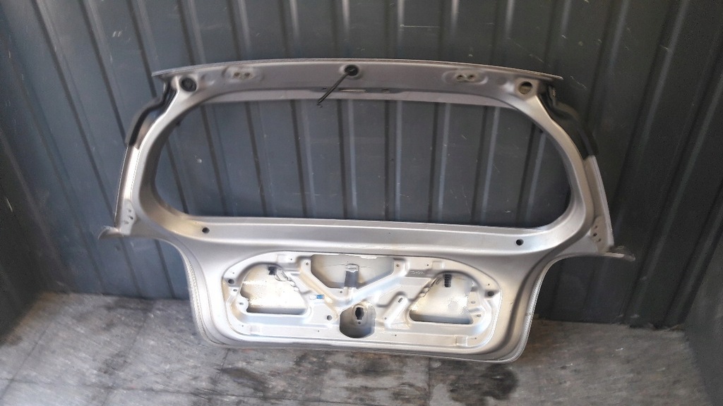 фото №9, Крышка багажника багажника toyota yaris i серебристая