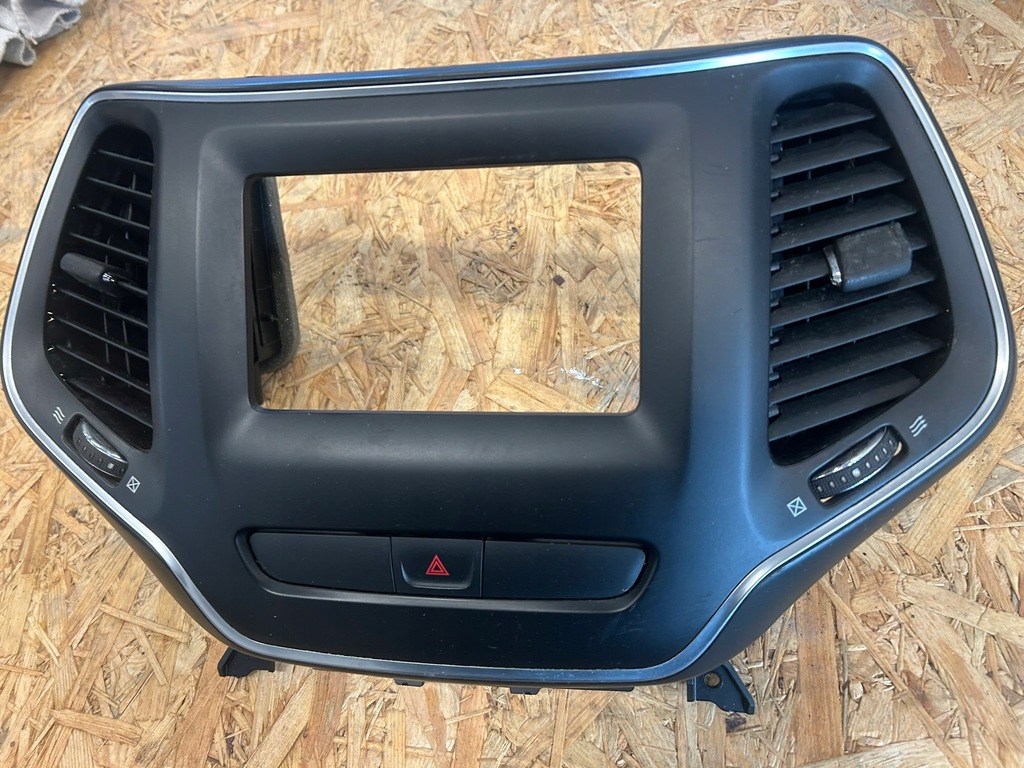 фото №3, Jeep cherokee kl limited 2019 рамка радио решётки обдув