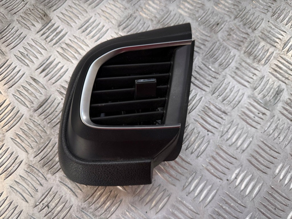 Купити Решітка обдув права jumpy expert proace spacetourer