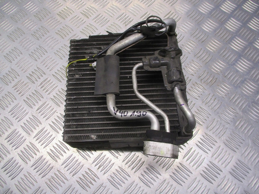 фото №1, Радиатор отопителя volvo v40