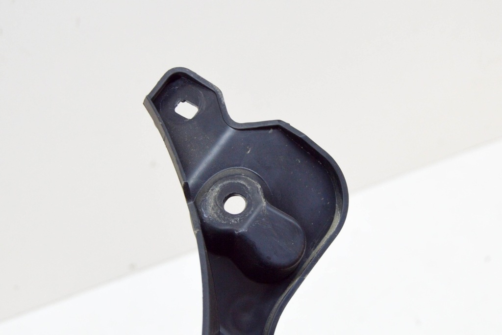 фото №6, Jaguar f-pace x761 середній кронштейн заднього бампера hk83-17e855-ae 2022