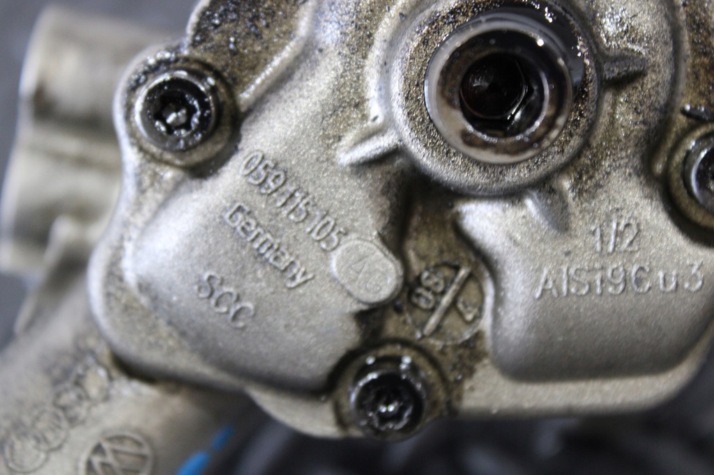 фото №2, Насос оливи audi a6 c6 4f0 asb 059115105ag