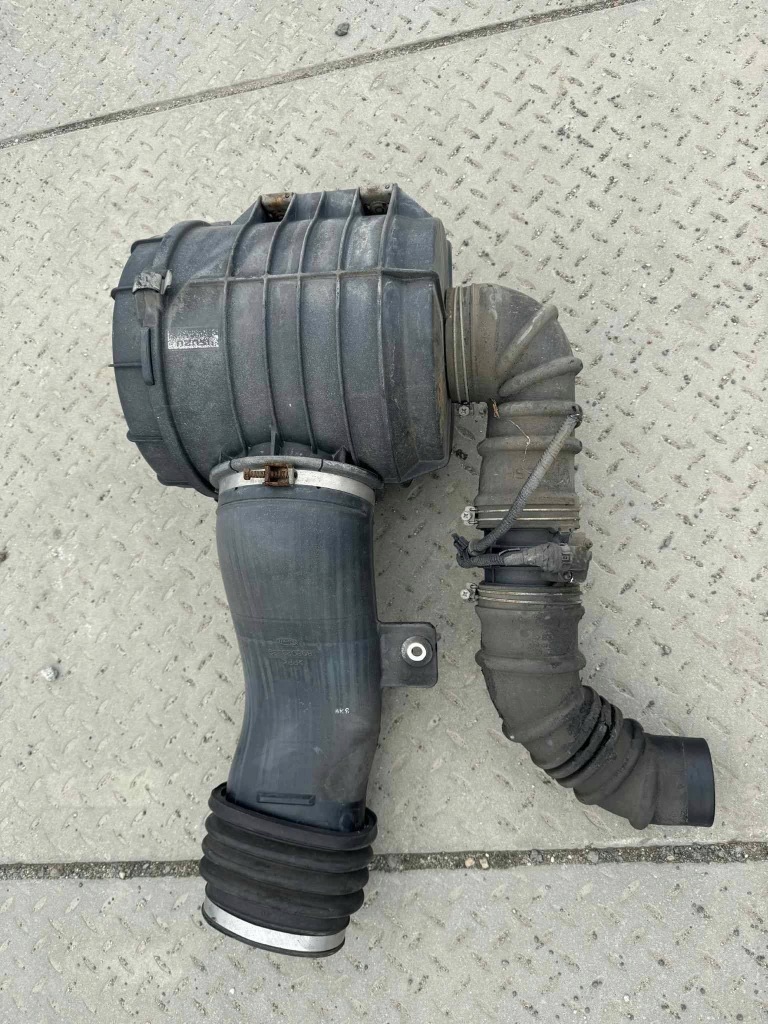 Купить Корпус фильтра воздуха isuzu m21 1.9d датчик массового расхода воздуха труба воздухозаборник