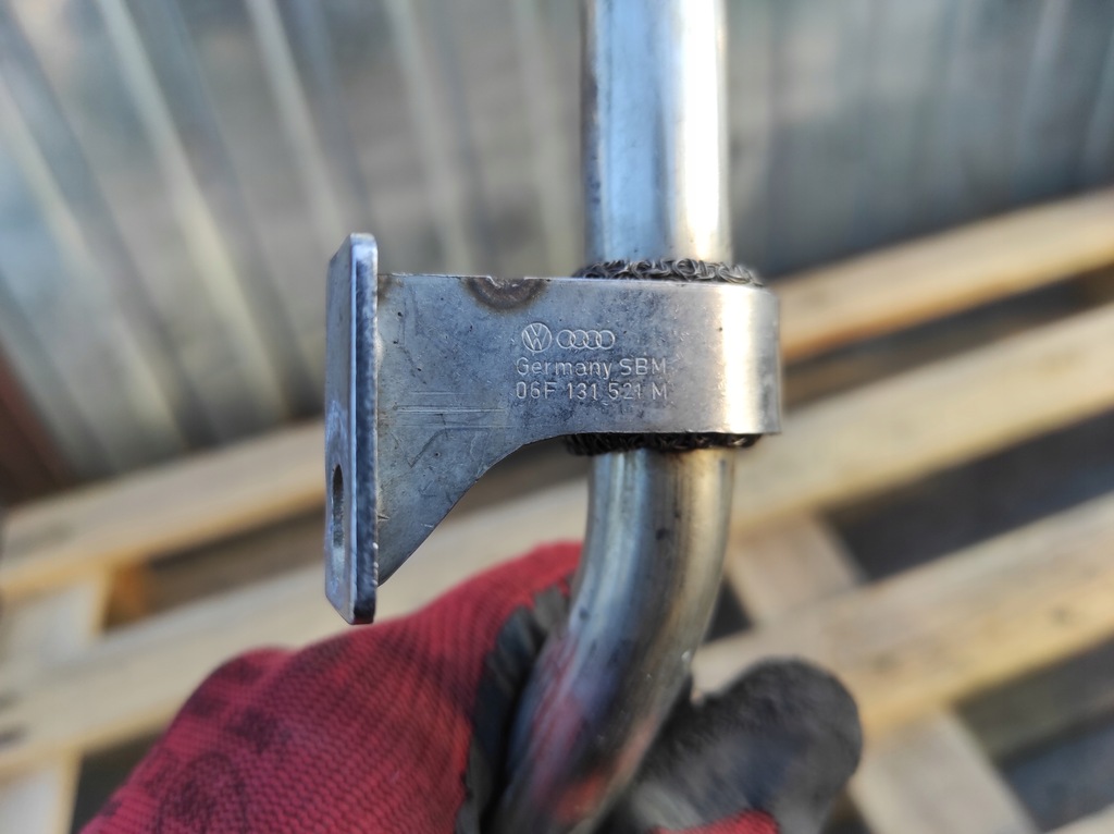 фото №5, Трубка шланг egr audi a3 8p 2.0 fsi 06f131521m