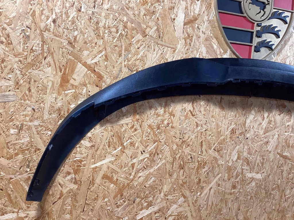 фото №9, Спойлер бампера перед porsche taycan sport design 9j1807541ok1 9j1807541