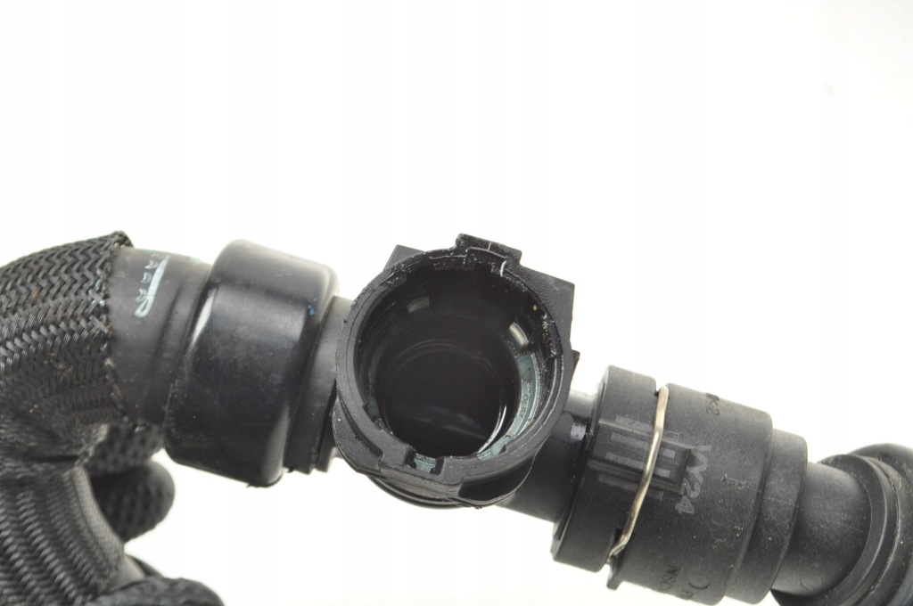 Peugeot rifter рестайлинг  труба шланг воды 9851202580 9851202680 в Украине