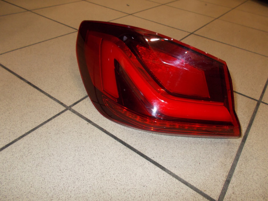 фото №1, Лампа задня bmw f40 7450643-15
