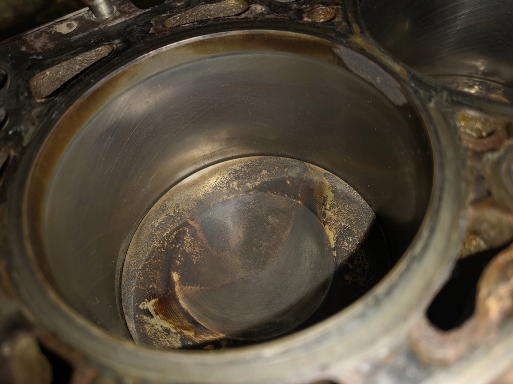 фото №11, Audi a6 c6 a4 b7 2.0 tfsi двигатель блок поршни wał шатун bpj