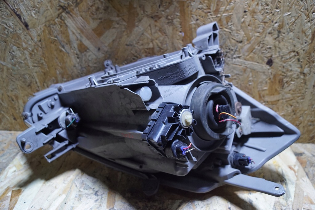 фото №9, Subaru justy daihatsu sirion лампа левая перед uk