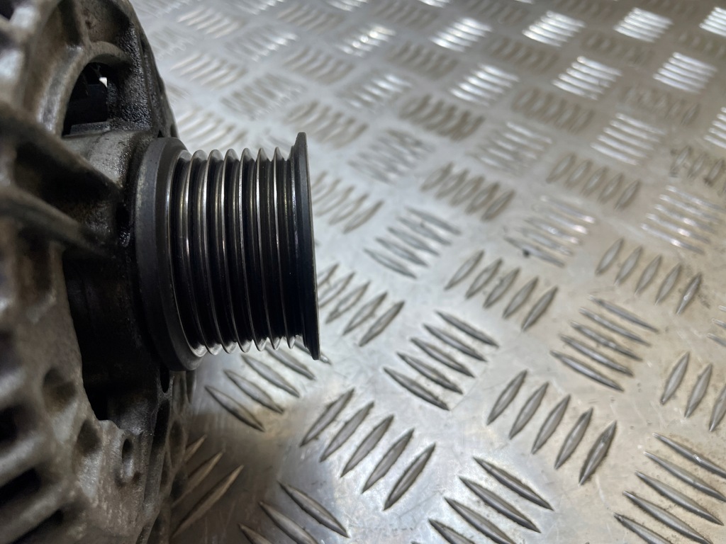 фото №4, Генератор 8200390667 renault vel satis 2,0 t