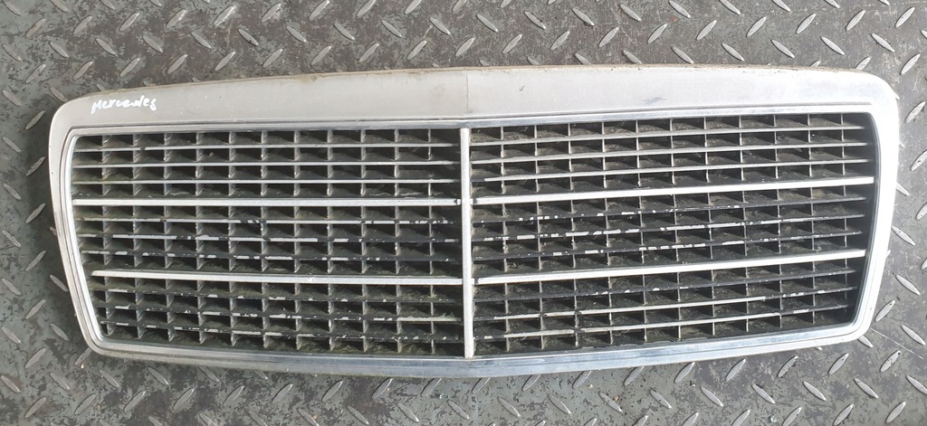 фото №1, Решітка радіатора решітка радіатора mercedes w210 e220