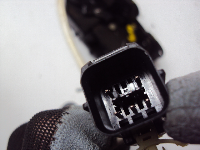 фото №4, Замок двері правий задня hyundai getz 02-11