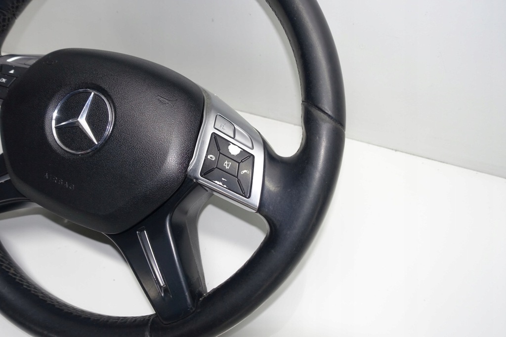 фото №6, Mercedes w204 воздуховод c-klasa lift w246 подушка комплектная