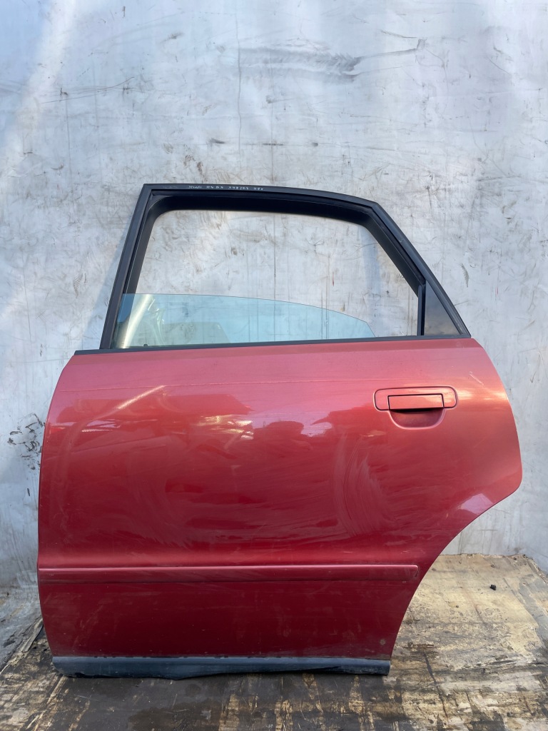 Купити Audi a4 b5 двері ліва лівий задній ly3z