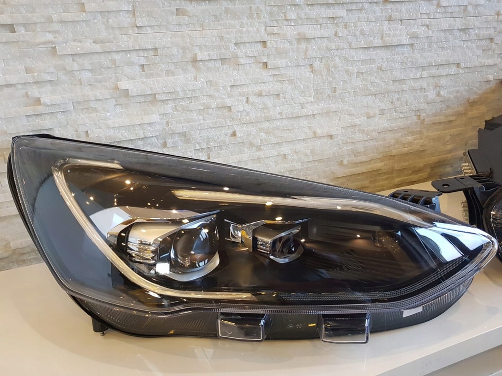 фото №1, Focus 4 iv mk4 правая лампа перед full led europa