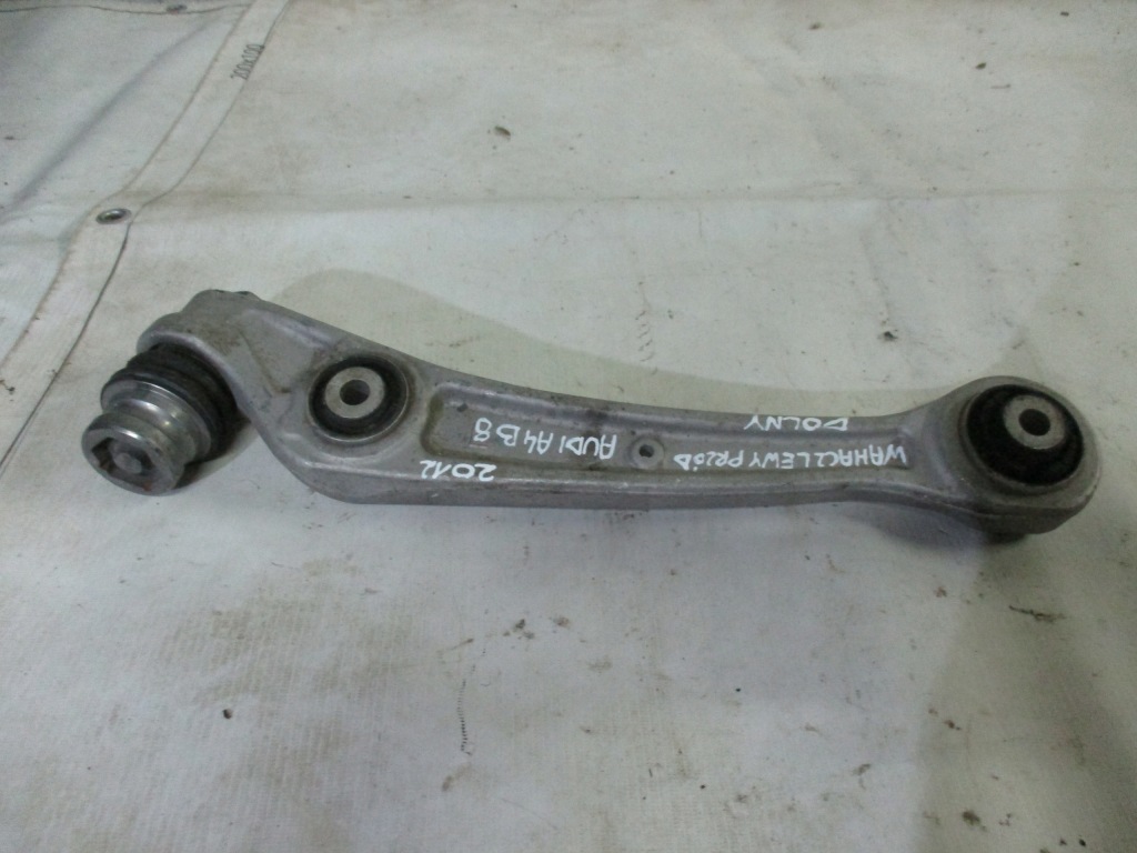 Важіль лівий нижній перед audi a4 b8 8k0407155c Зі Шроту