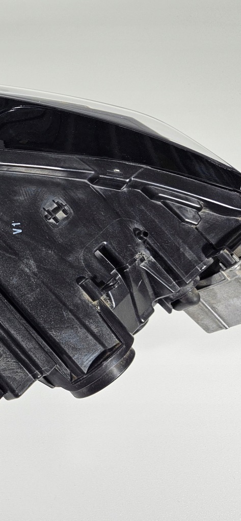 Фара правый  перед передняя seat ateca рестайлинг  full led хорошее состояние европа с Разборки