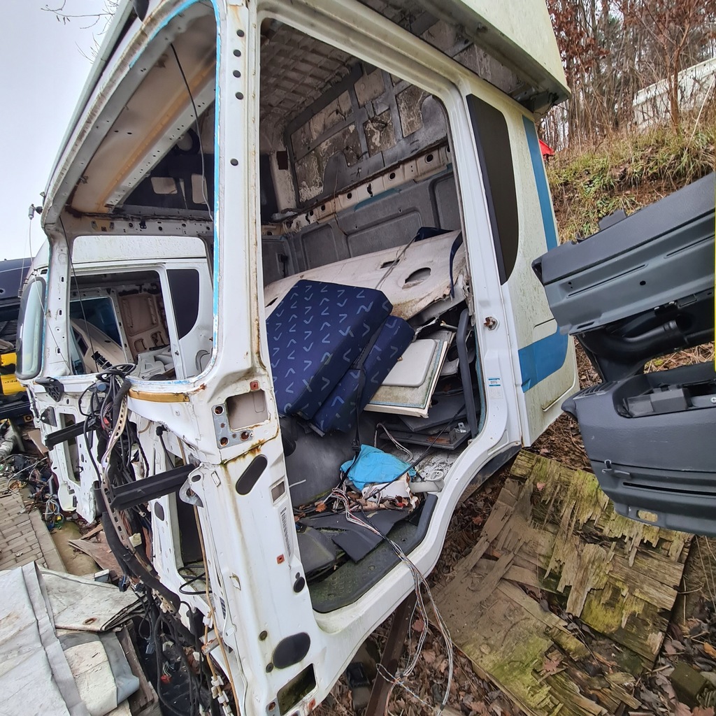 фото №12, Кабина четверть крыша bok блок двигателя iveco stralis