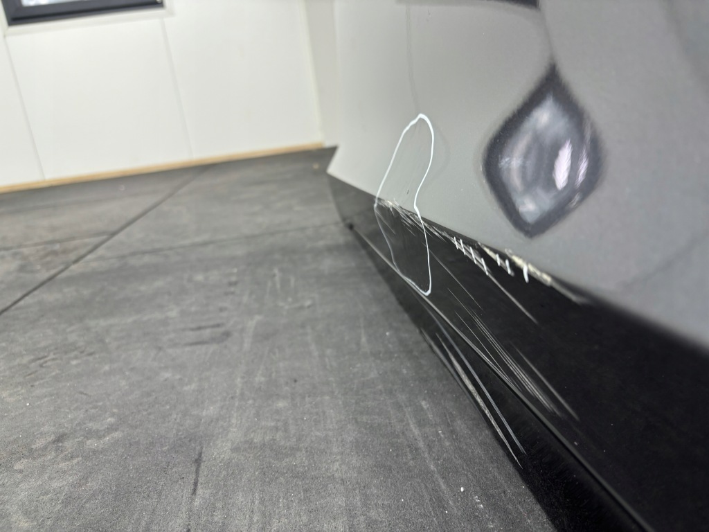 Audi e-tron gt двері ліва передні перед Недорого