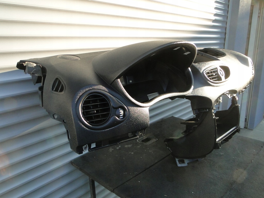 фото №4, Renault clio iii приборная панель приборная приборная панель консоль