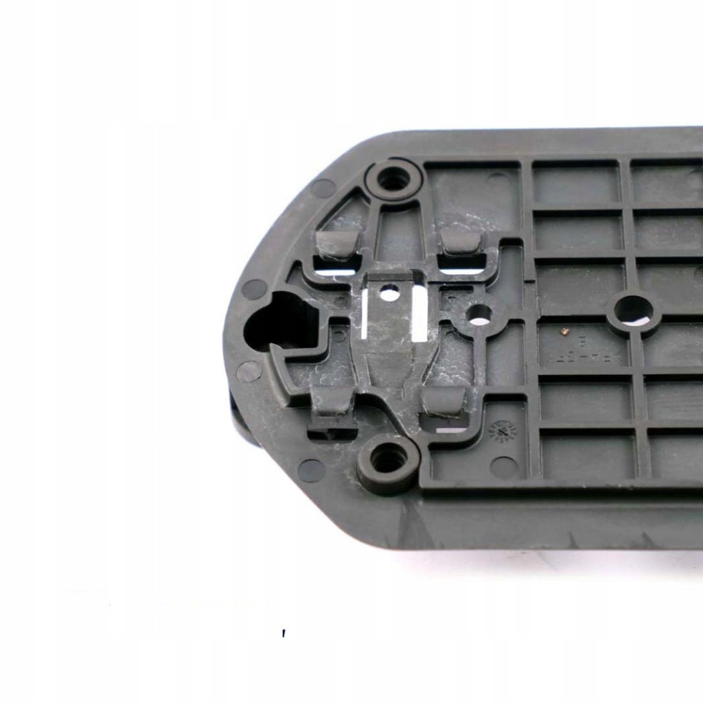 Купити Mercedes w203 w211 кронштейн трикутник a2118900814