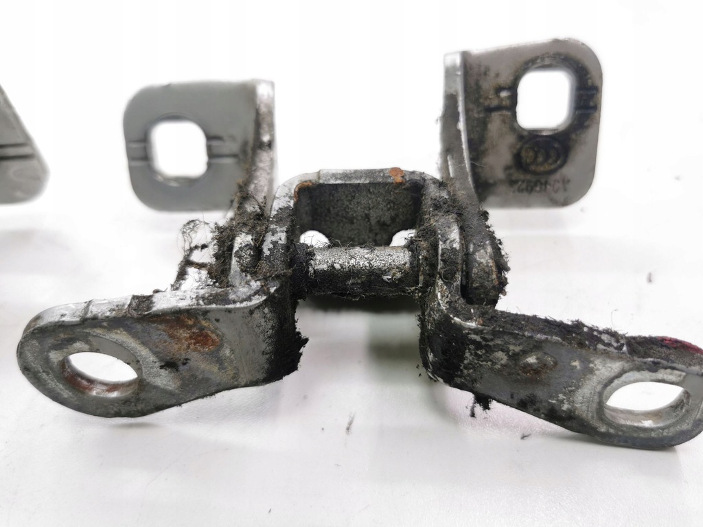 фото №9, Chrysler 300 - 300c 2007 правая сторона петли дверь задних / комплект