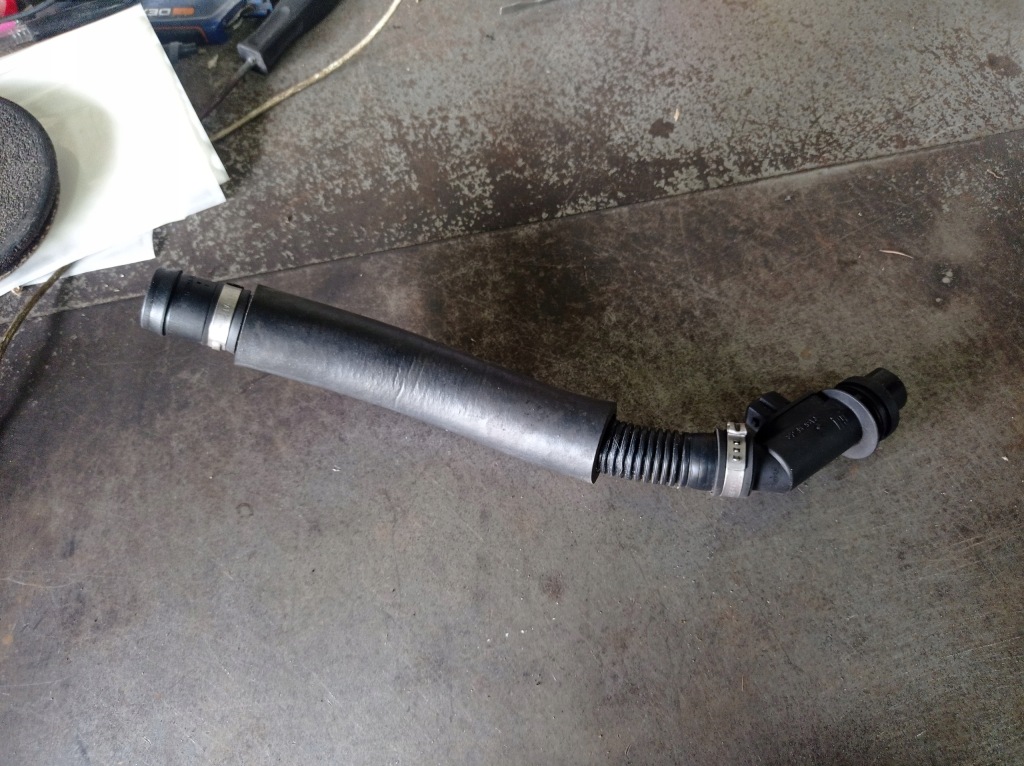 фото №4, Opel astra iv j 1,6 t a16let - труба повітрозабірник 13256856