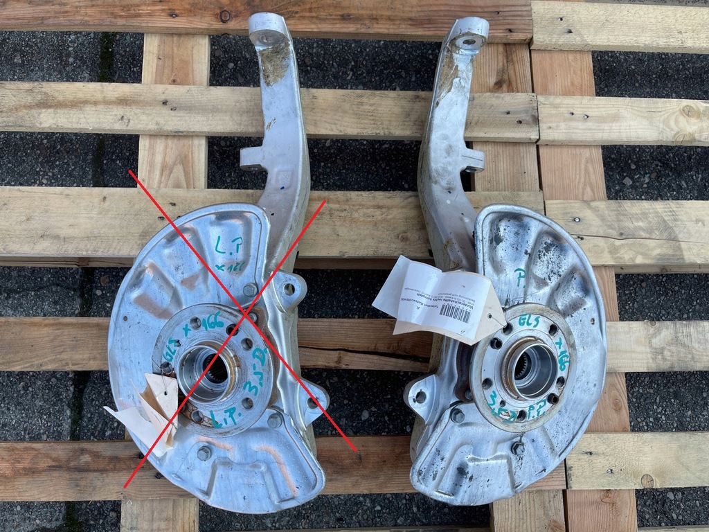 фото №1, Mercedes x166 gls поворотный кулак ступица правая перед 4x4