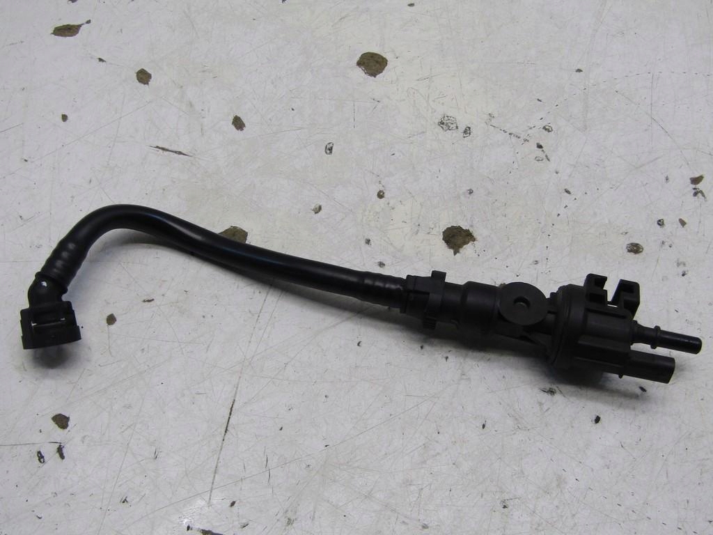 фото №1, Клапан шланг вакуумa вентиляционный 1.5 b mini f55 f56