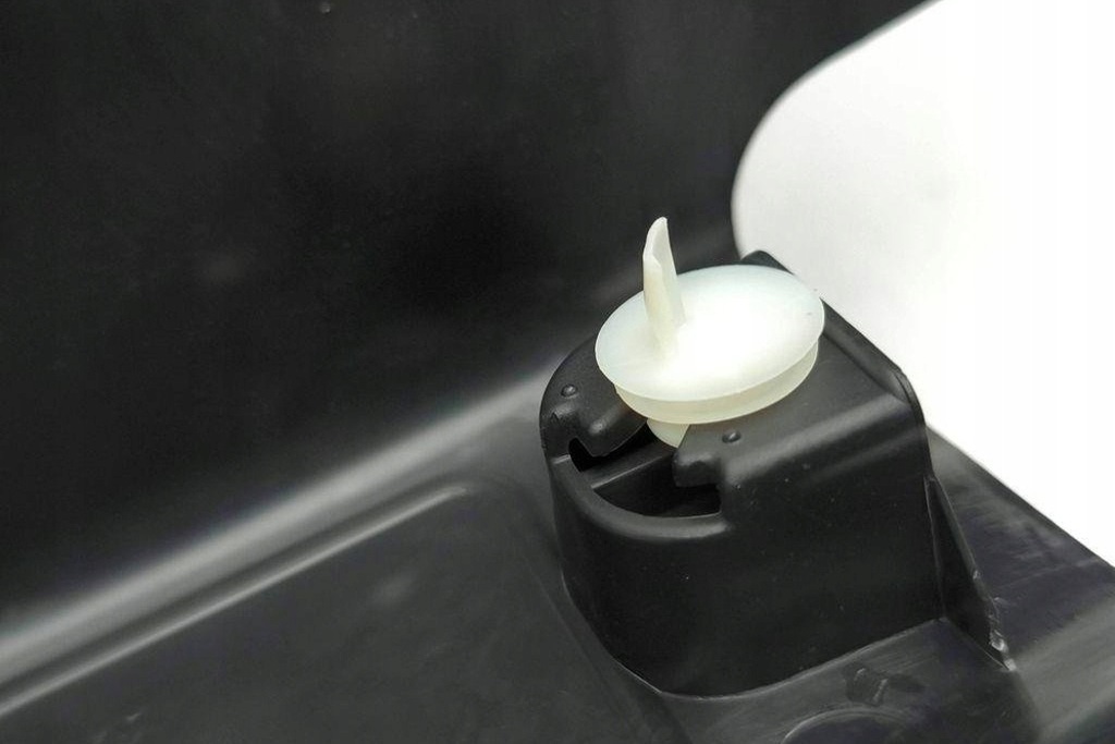 фото №12, Захист замка кришки infiniti qx30 849925da0a 1.5l дизель 2016