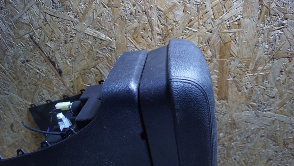 фото №4, Mitsubishi outlander iii подлокотник