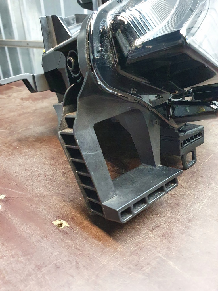 фото №9, Лампа перед левая full led cupra born 2021-