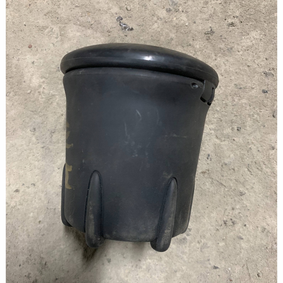 фото №2, Пепельница кружка 8200728639 renault master iii