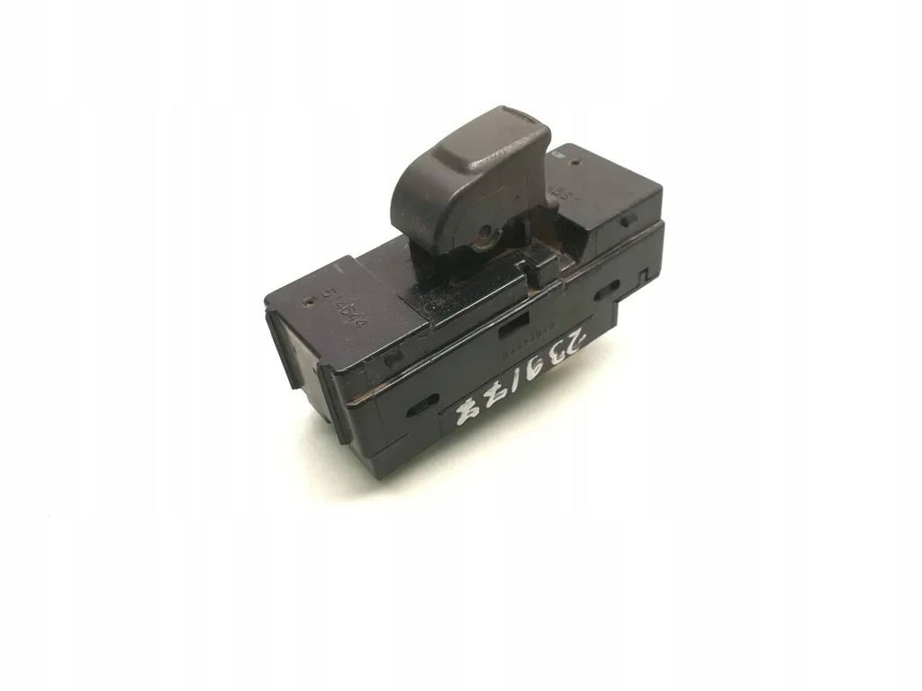 фото №1, Isuzu rodeo кнопки вікон задня prawidłowy 2005 pickup 4/5dr 514644 644-4g40