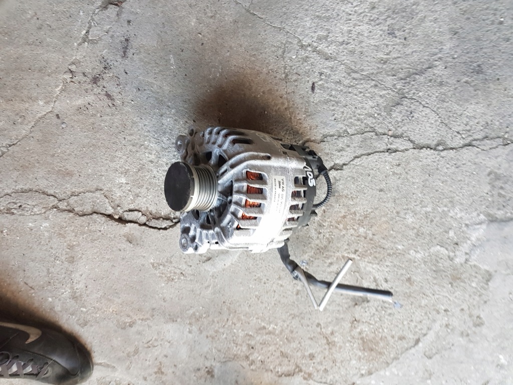 фото №1, Генератор vw passat 03c903024f