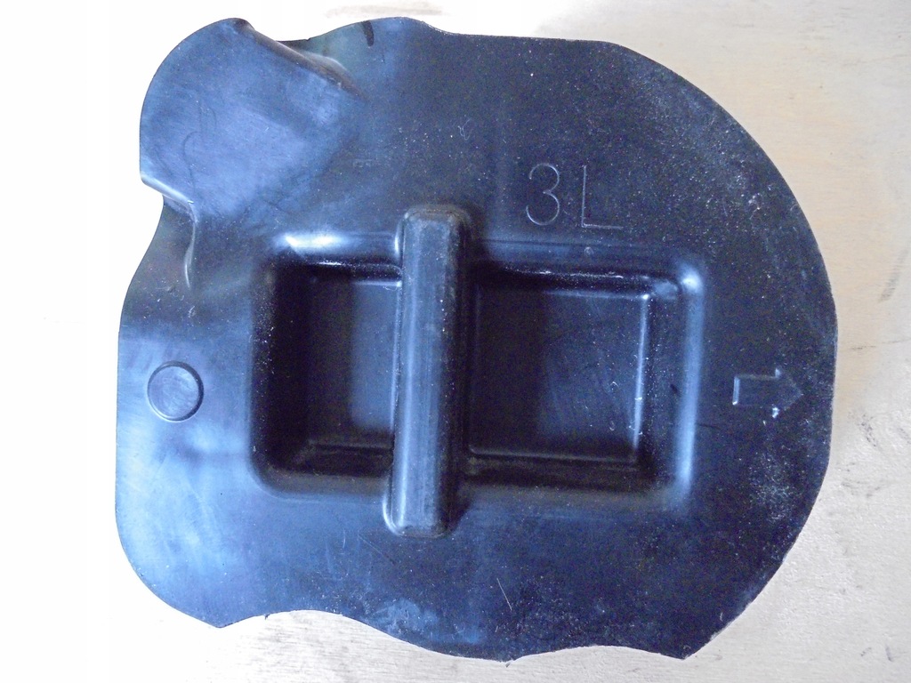 фото №2, Prius plus + заглушка защита дверь левая