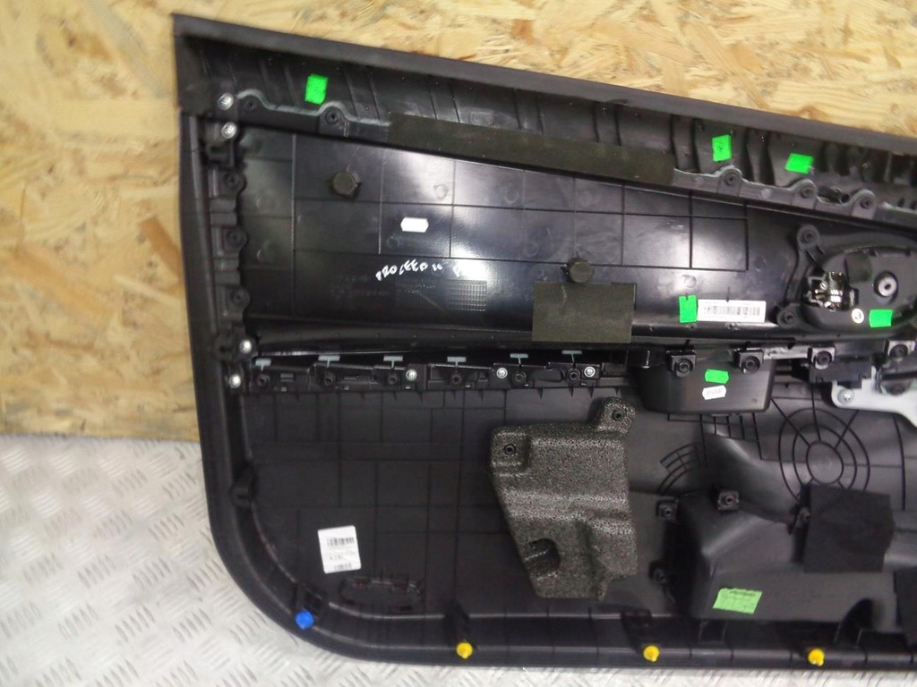 фото №9, Обшивка обивка дверь правая kia pro ceed proceed 2 ii 3d 12- 82340-a2700