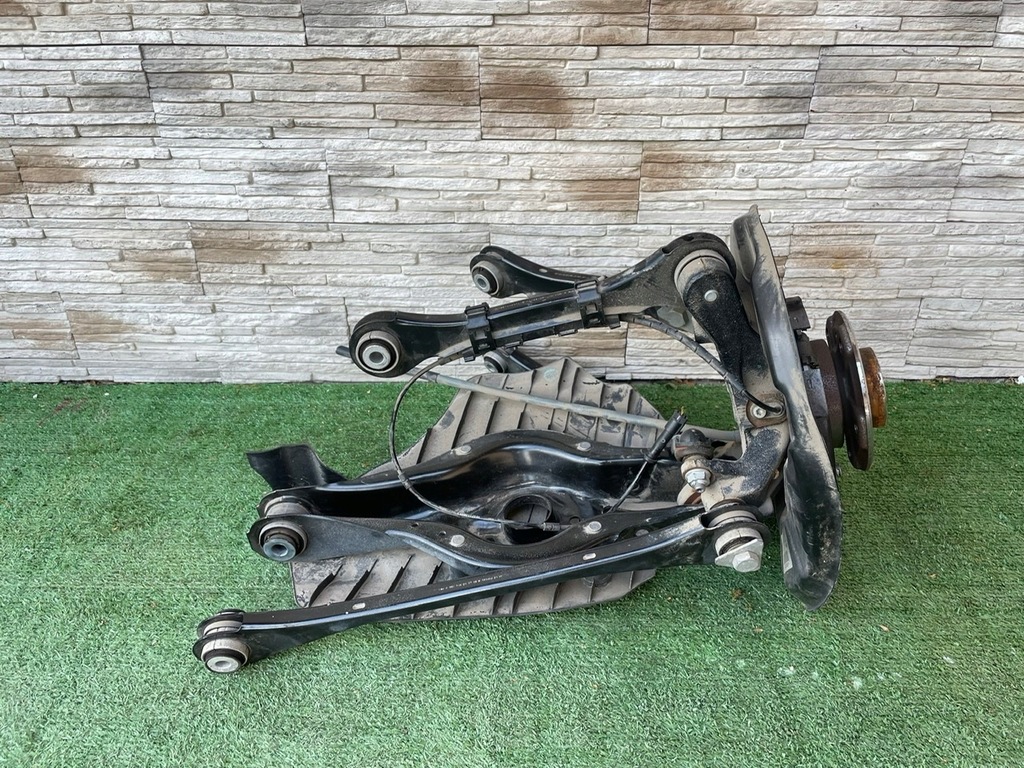 фото №1, Поворотный кулак рычаги задняя bmw 3gt f34 правая