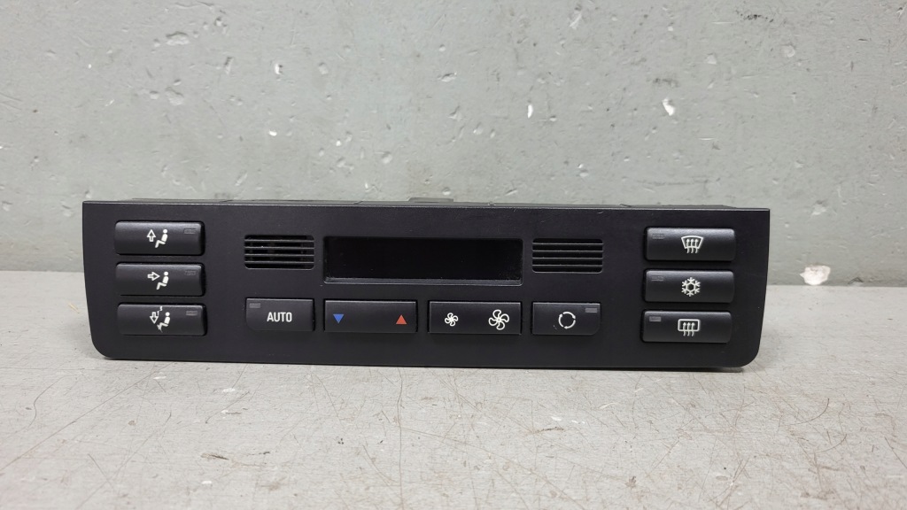 фото №1, Панель управление кондиционера bmw оригинальный номер 8382446