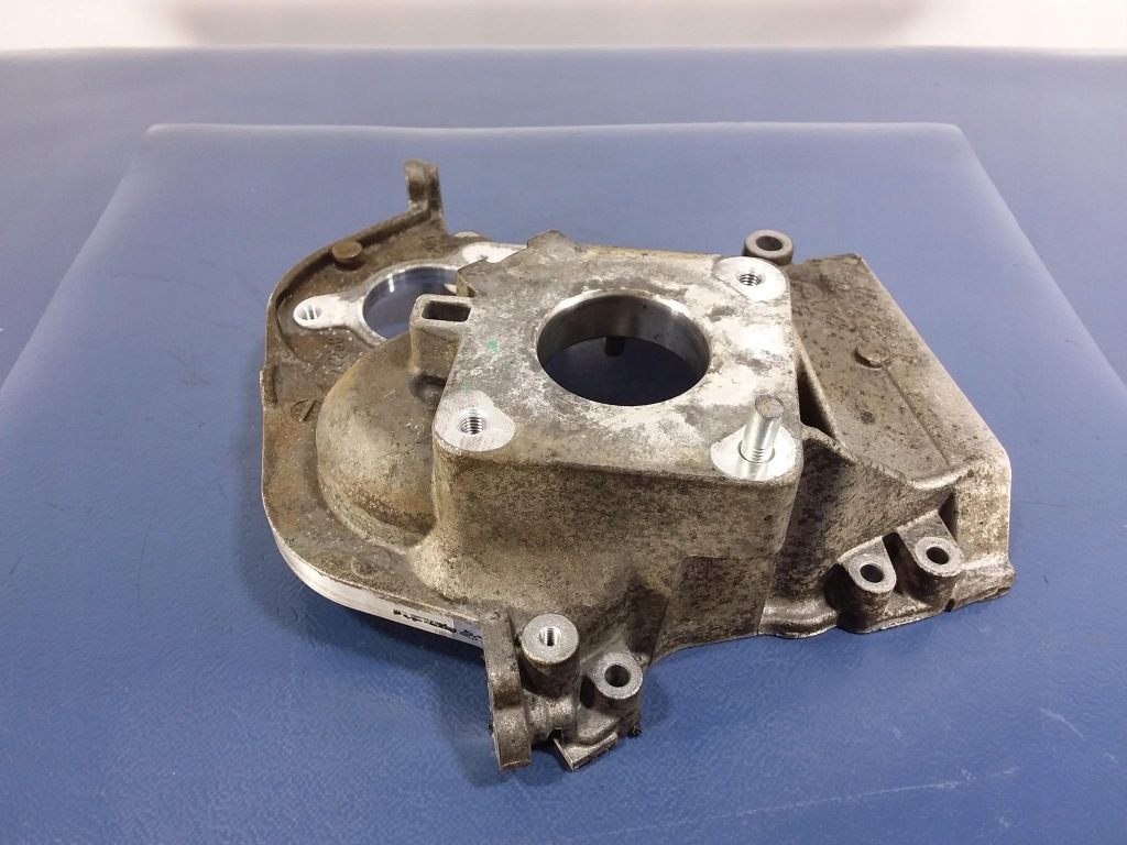 фото №2, Grand cherokee wk2 3.0crd крышка распределительного вала